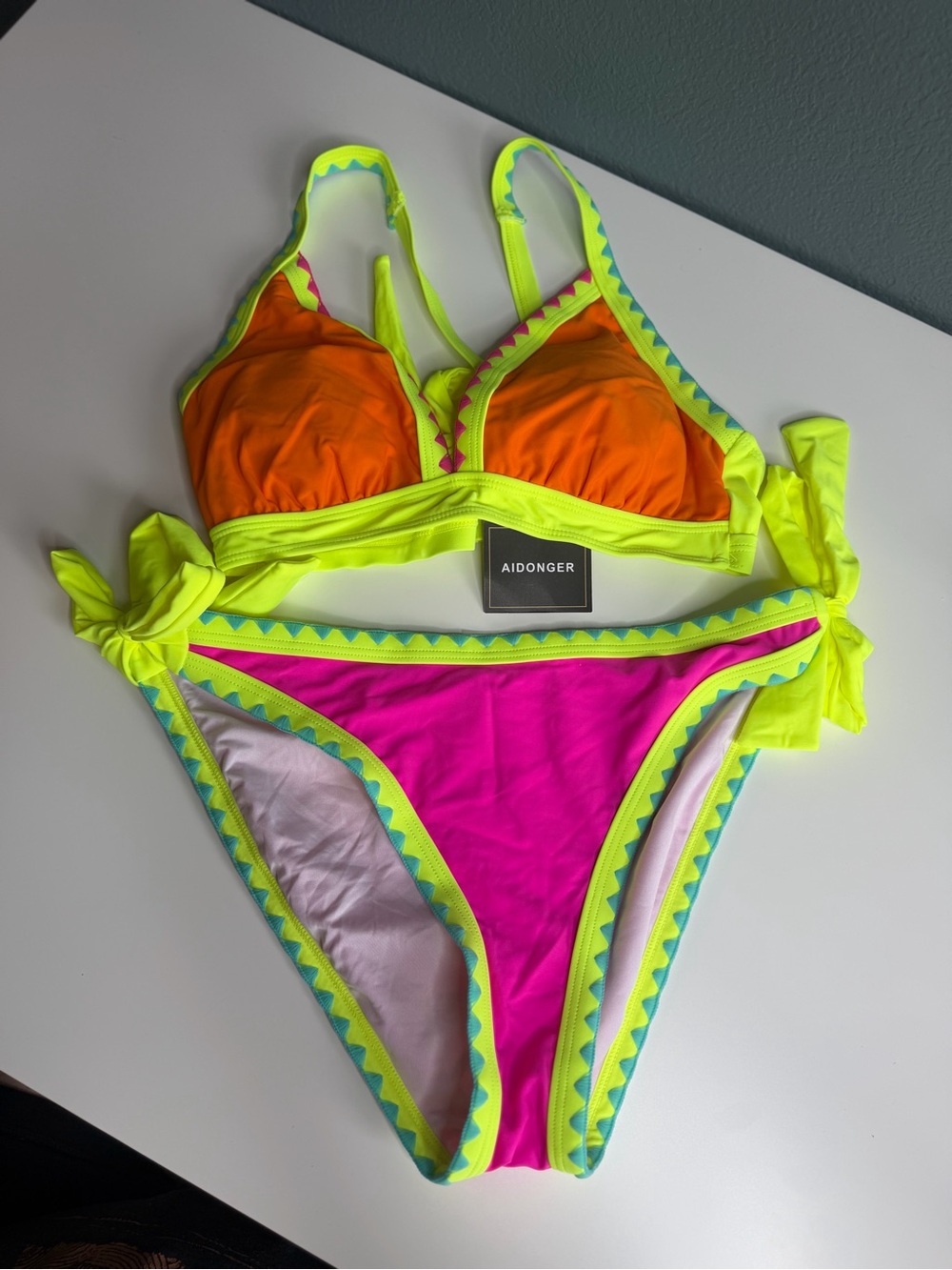 Aidonger Orange & Pink Shell Stitch Triangle Bikini Sz S - NWT - Picture 2 of 10